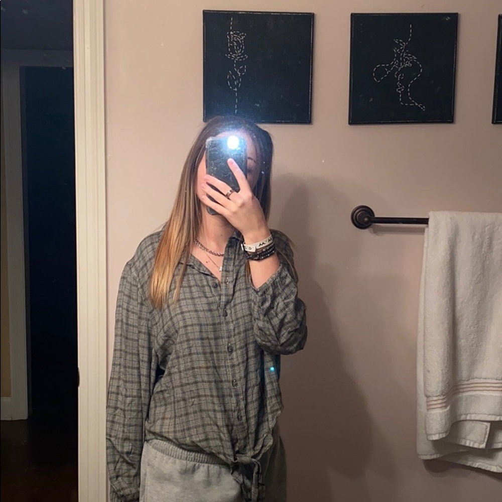 American eagle Button down - Picture 3 of 3